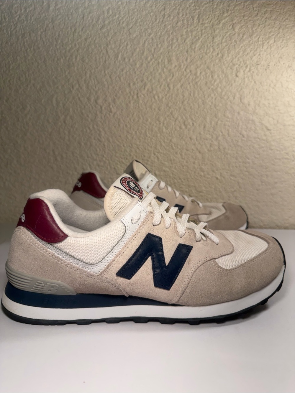 New Balance Men’s Beige, Navy & Burgundy Retro Runner 9.5D